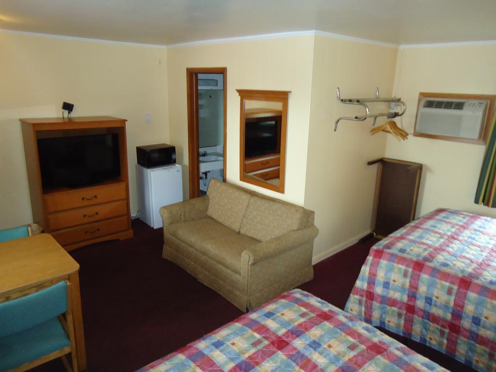 Tower Motel Green Bay Ruang foto