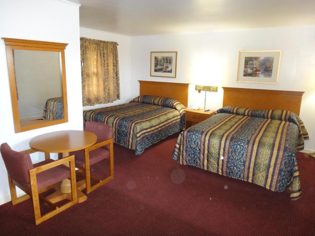 Tower Motel Green Bay Bagian luar foto